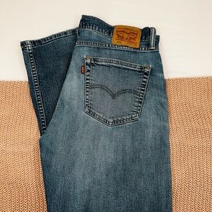 Vintage men’s Levi’s 505 straight leg mid rise jeans